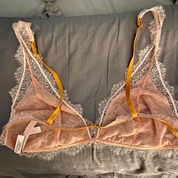 Victoria Secret SOLD - Picture 3 of 5